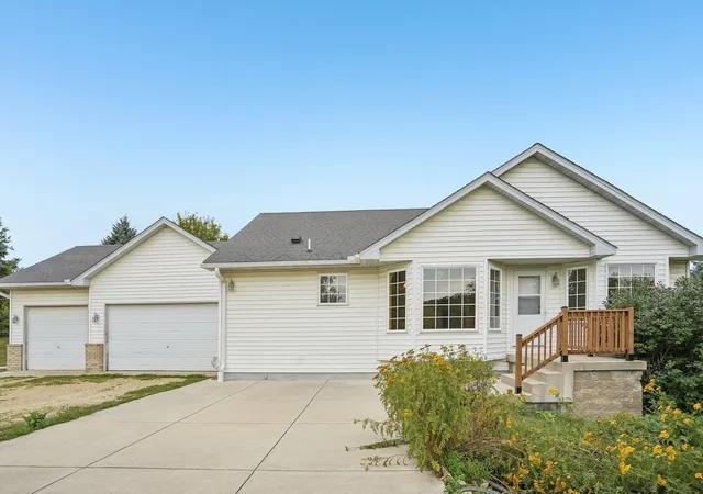 Photo 3 of Single family home for sale at 31121 Idalia Ave, Northfield, MN 55057 | MLS# 7129710 | Listing updated on 2026-09-14