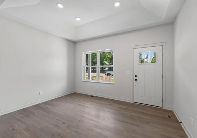 Photo 3 of Townhouse for sale at 2357 7th Avenue E, Saint Paul, MN 55109 | MLS# 7129779 | Listing updated on 2026-10-08