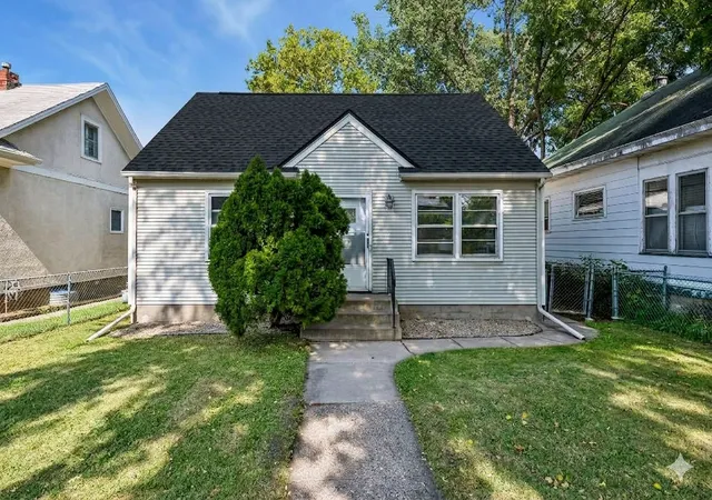 Photo 3 of Sale Pending at 3539 Snelling Ave, Minneapolis, MN 55406 | MLS# 7129840 | Listing updated on 2026-10-06