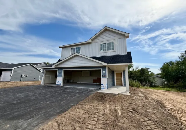 Photo 1 of Single family home for sale at 37538 Greenway Ave, North Branch, MN 55056 | MLS# 7130028 | Listing updated on 2026-09-11
