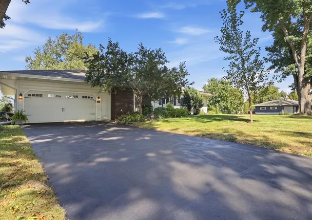 Photo 2 of Single family home for sale at 1828 16th Street Nw, Faribault, MN 55021 | MLS# 7130039 | Listing updated on 2026-09-12