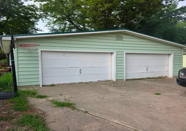 Photo 3 of Single family home for sale at 734 8th Street, Westbrook, MN 56183 | MLS# 7130061 | Listing updated on 2026-09-18