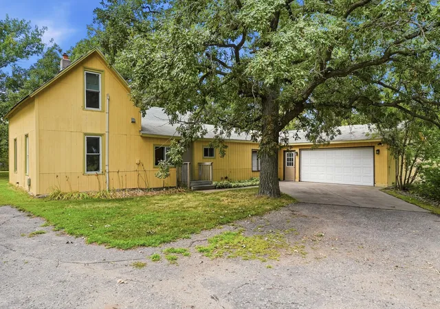 Photo 2 of Single family home for sale at 5368 County Rd 23 Se, Alexandria, MN 56308 | MLS# 7130150 | Listing updated on 2026-09-24