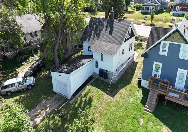 Photo 3 of Single family home for sale at 509 E Vernon Ave, Fergus Falls, MN 56537 | MLS# 7130371 | Listing updated on 2026-09-10