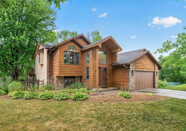 Photo 1 of Single family home for sale at 11607 Hillside Cir N, Champlin, MN 55316 | MLS# 7130435 | Listing updated on 2026-09-08