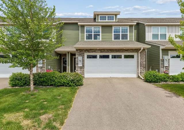Photo 3 of Single family home for sale at 16451 Jaffna Pl, Lakeville, MN 55044 | MLS# 7130560 | Listing updated on 2026-10-01