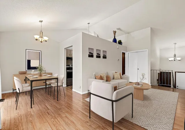 Photo 4 of Single family home for sale at 804 Seal St, Saint Paul, MN 55114 | MLS# 7130657 | Listing updated on 2026-09-14