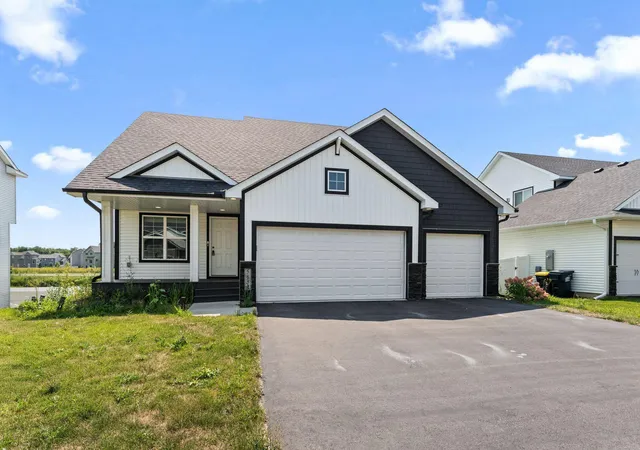 Photo 3 of Single family home for sale at 5832 178th St W, Lakeville, MN 55044 | MLS# 7130700 | Listing updated on 2026-09-12