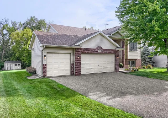 Photo 2 of Single family home for sale at 10324 Kalen Ln Ne, Hanover, MN 55341 | MLS# 7130744 | Listing updated on 2026-09-15