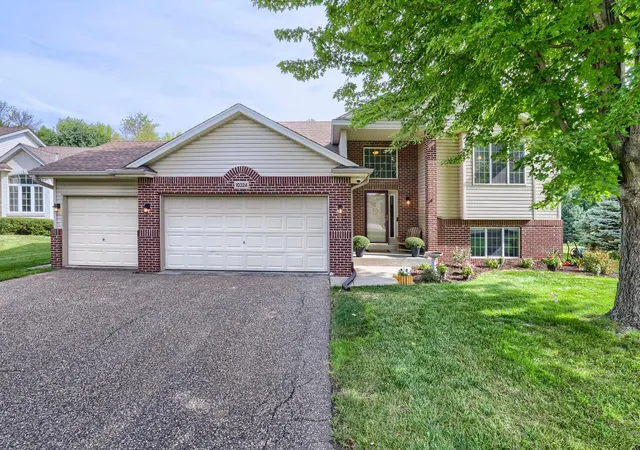 Photo 3 of Single family home for sale at 10324 Kalen Ln Ne, Hanover, MN 55341 | MLS# 7130744 | Listing updated on 2026-09-15