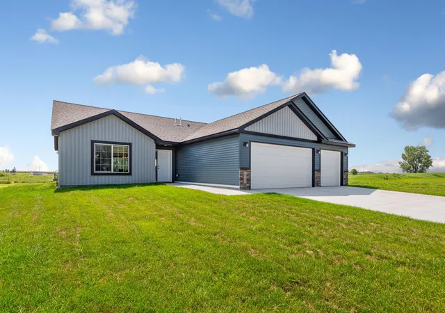 Photo 1 of Sale Pending at 812 Pond View Dr, Arlington, MN 55307 | MLS# 7130933 | Listing updated on 2026-09-14