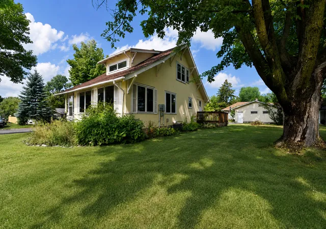 Photo 1 of Single family home for sale at 601 Summit Ave Ne, Staples, MN 56479 | MLS# 7130966 | Listing updated on 2026-09-11