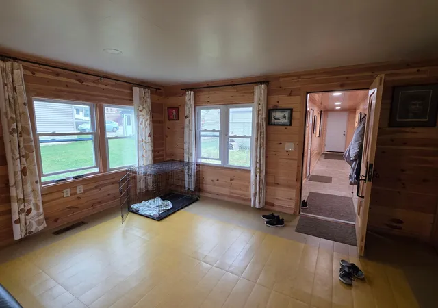 Photo 4 of Sale Pending at 504 Corey Ave, Coleraine, MN 55722 | MLS# 7131099 | Listing updated on 2026-10-05