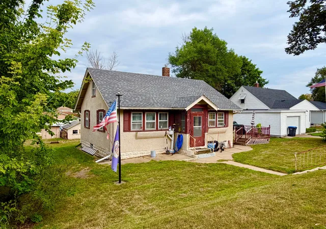 Photo 3 of Single family home for sale at 514 State St E, Cannon Falls, MN 55009 | MLS# 7131123 | Listing updated on 2026-09-20