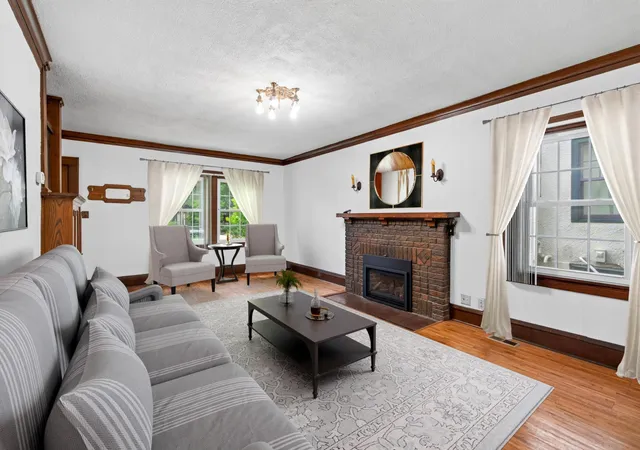 Photo 3 of Single family home for sale at 4037 Grand Ave S, Minneapolis, MN 55409 | MLS# 7131140 | Listing updated on 2026-09-11