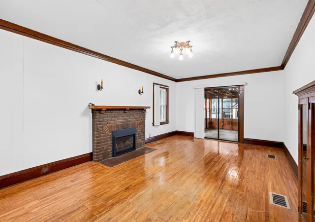 Photo 4 of Single family home for sale at 4037 Grand Ave S, Minneapolis, MN 55409 | MLS# 7131140 | Listing updated on 2026-09-11