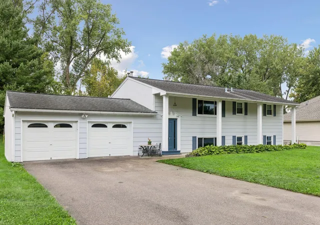 Photo 3 of Multi family home for sale at 245 Glenmoor Ln, Long Lake, MN 55356 | MLS# 7131177 | Listing updated on 2026-09-10