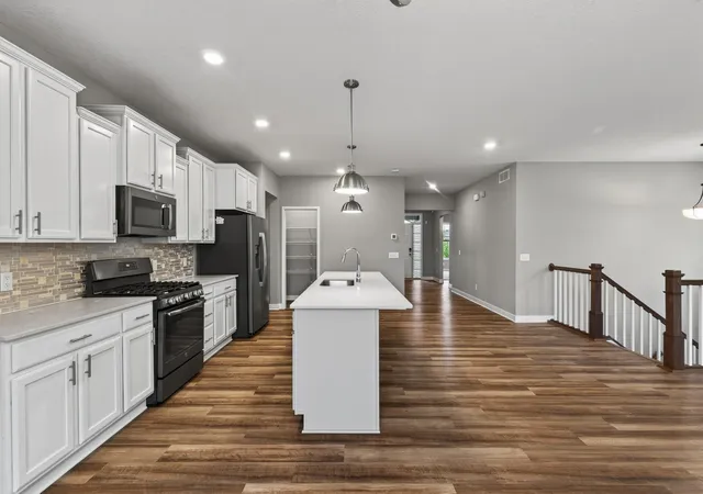 Photo 4 of Single family home for sale at 1250 Oak Tree Ct, Carver, MN 55315 | MLS# 7131240 | Listing updated on 2026-09-12
