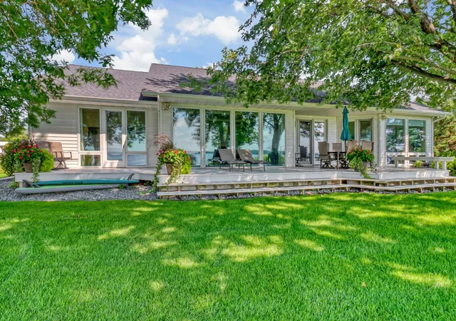 Photo 2 of Single family home for sale at 1760 E Shore Dr, Detroit Lakes, MN 56501 | MLS# 7131251 | Listing updated on 2026-09-14