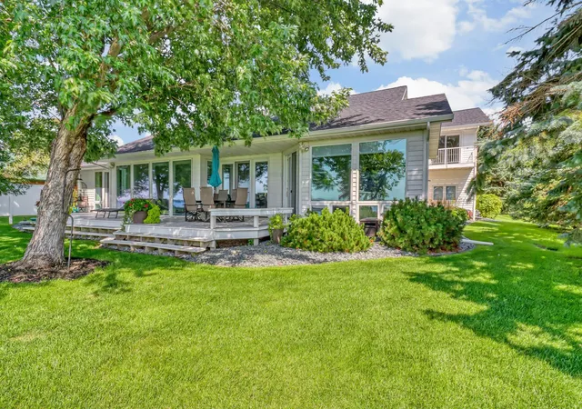 Photo 3 of Single family home for sale at 1760 E Shore Dr, Detroit Lakes, MN 56501 | MLS# 7131251 | Listing updated on 2026-09-14