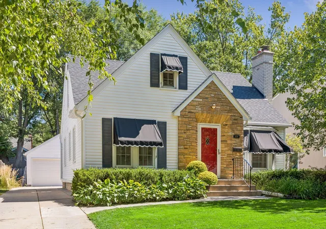 Photo 1 of Sale Pending at 2721 Kipling Ave S, Minneapolis, MN 55416 | MLS# 7131265 | Listing updated on 2026-10-01