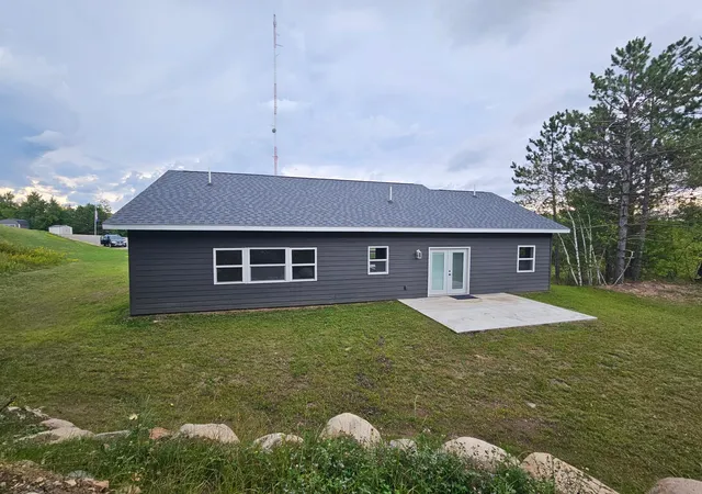 Photo 4 of Single family home for sale at 912 Carter Circle, Eveleth, MN 55734 | MLS# 7131414 | Listing updated on 2026-10-01