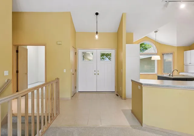 Photo 3 of Single family home for sale at 7063 Oak Pointe Curv, Minneapolis, MN 55438 | MLS# 7131454 | Listing updated on 2026-09-11