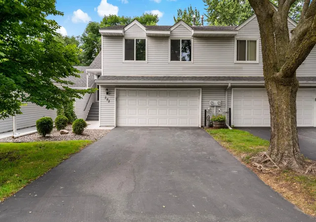 Photo 2 of Single family home for sale at 582 Clover Leaf Pkwy Ne, Blaine, MN 55434 | MLS# 7131784 | Listing updated on 2026-09-14