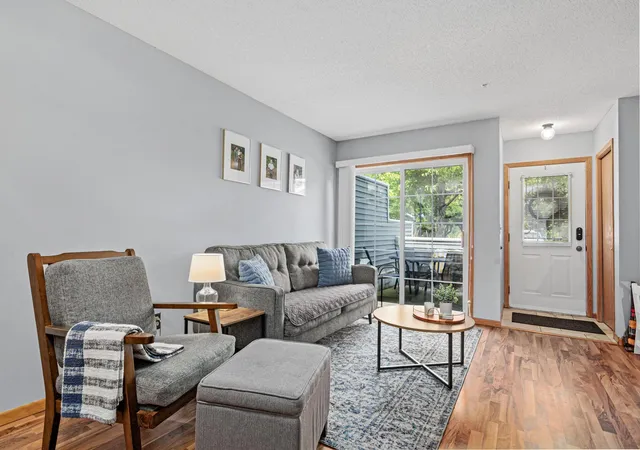 Photo 3 of Single family home for sale at 483 Mission Hills Wy E, Chanhassen, MN 55317 | MLS# 7131793 | Listing updated on 2026-09-15