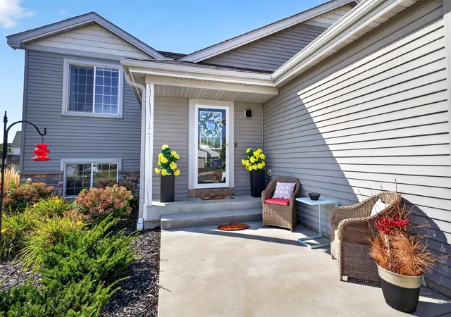 Photo 3 of Single family home for sale at 336 Interior Dr, Pine Island, MN 55963 | MLS# 7131805 | Listing updated on 2026-09-11