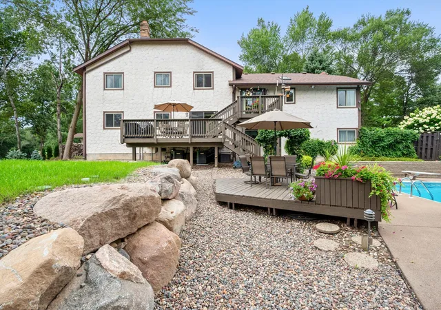 Photo 2 of Single family home for sale at 2415 Lisbon Ave N, Lake Elmo, MN 55042 | MLS# 7131829 | Listing updated on 2026-09-28