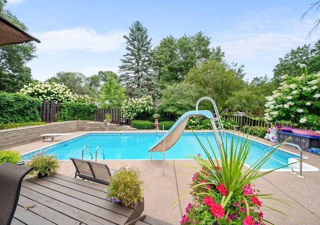 Photo 3 of Single family home for sale at 2415 Lisbon Ave N, Lake Elmo, MN 55042 | MLS# 7131829 | Listing updated on 2026-09-28
