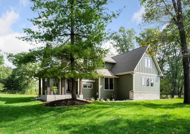 Photo 3 of Mansion for sale at 21422 Joplin St Nw, Elk River, MN 55330 | MLS# 7131838 | Listing updated on 2026-09-14
