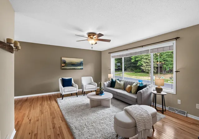 Photo 2 of Single family home for sale at 4251 Elizabeth Ln, Vadnais Heights, MN 55127 | MLS# 7131848 | Listing updated on 2026-09-12