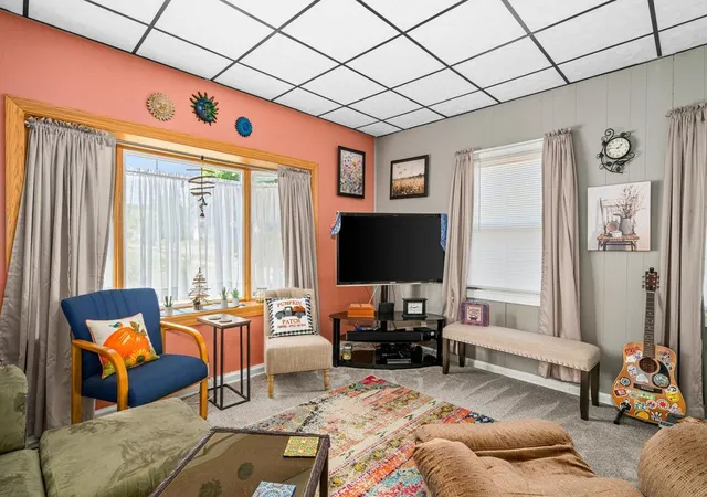 Photo 3 of Sale Pending at 6420 Polk St, Duluth, MN 55807 | MLS# 7131969 | Listing updated on 2026-09-15