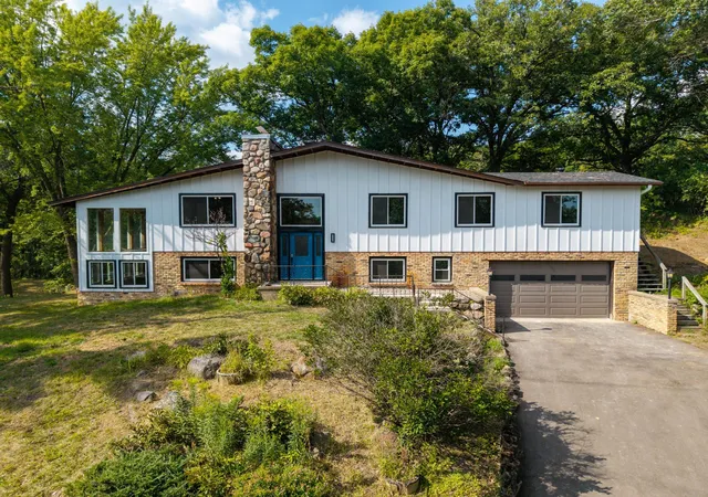 Photo 1 of Single family home for sale at 9786 Lower 167th St E, Lakeville, MN 55044 | MLS# 7132007 | Listing updated on 2026-09-13