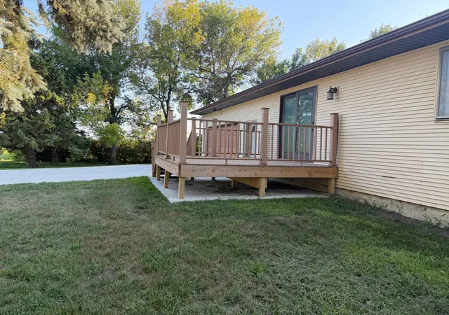 Photo 3 of Single family home for sale at 27661 Town Ave, Worthington, MN 56187 | MLS# 7132077 | Listing updated on 2026-09-14