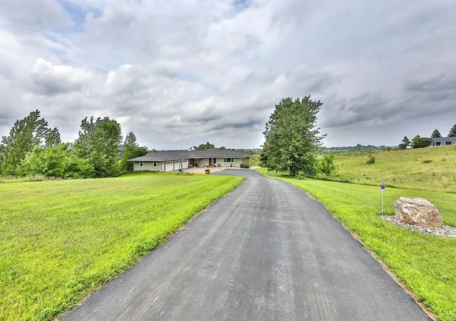 Photo 3 of Single family home for sale at 175 250th St N, Hawley, MN 56549 | MLS# 7132078 | Listing updated on 2026-09-11