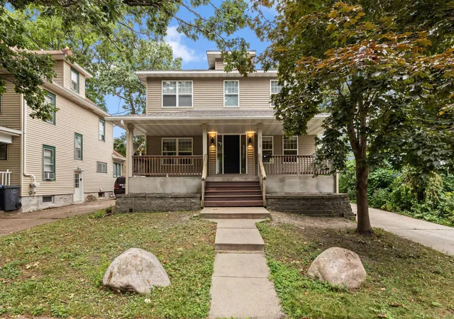 Photo 1 of Sale Pending at 3120 4th St Se, Minneapolis, MN 55414 | MLS# 7132086 | Listing updated on 2026-10-03