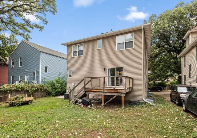 Photo 3 of Sale Pending at 3120 4th St Se, Minneapolis, MN 55414 | MLS# 7132086 | Listing updated on 2026-10-03