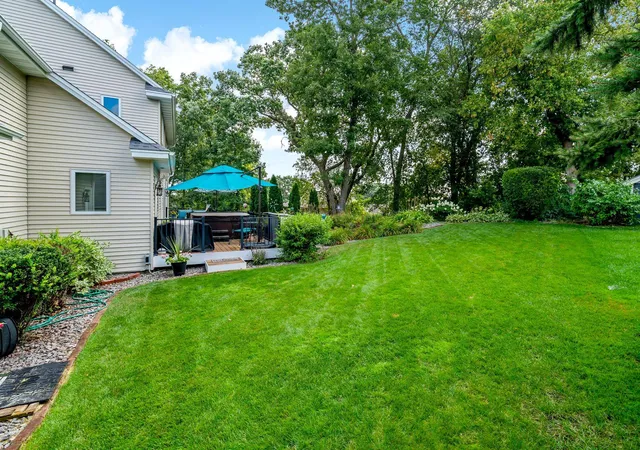 Photo 4 of Single family home for sale at 1215 Thorene Pl, Stillwater, MN 55082 | MLS# 7132110 | Listing updated on 2026-09-22