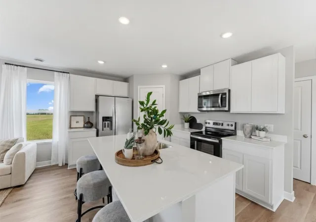 Photo 2 of Single family home for sale at 890 Stoneridge Pkwy, Dundas, MN 55019 | MLS# 7132111 | Listing updated on 2026-09-14
