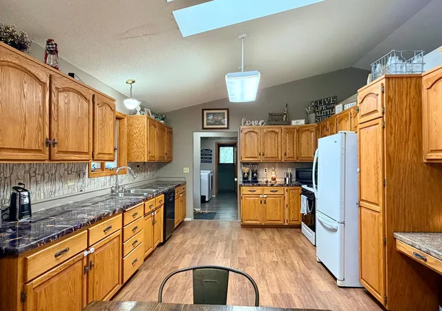 Photo 3 of Sale Pending at 506 Jackson St E, Parkers Prairie, MN 56361 | MLS# 7132243 | Listing updated on 2026-10-08