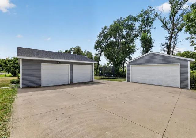 Photo 3 of Single family home for sale at 4466 Maple St Se, Rochester, MN 55904 | MLS# 7132321 | Listing updated on 2026-09-21