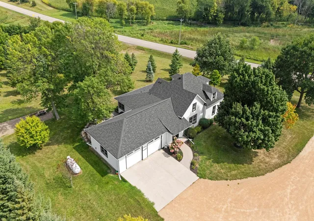 Photo 3 of Sale Pending at 9431 County Road 13 Se, Delano, MN 55328 | MLS# 7132364 | Listing updated on 2026-09-15