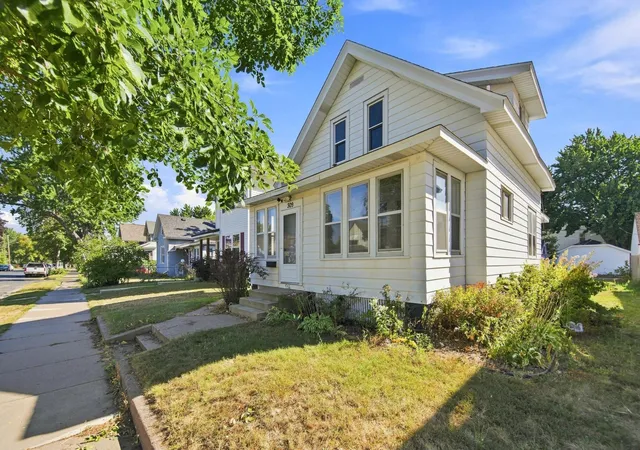 Photo 1 of Single family home for sale at 309 4th Ave S, South Saint Paul, MN 55075 | MLS# 7132524 | Listing updated on 2026-09-11