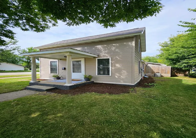 Photo 3 of Single family home for sale at 323 1st St Sw, Wadena, MN 56482 | MLS# 7132608 | Listing updated on 2026-09-14