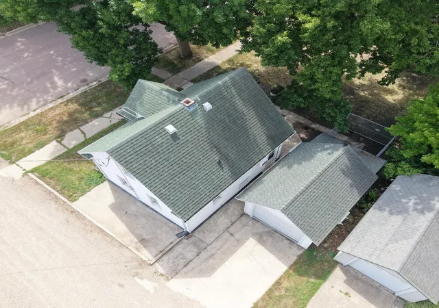 Photo 3 of Single family home for sale at 838 7th St, Westbrook, MN 56183 | MLS# 7132614 | Listing updated on 2026-09-09