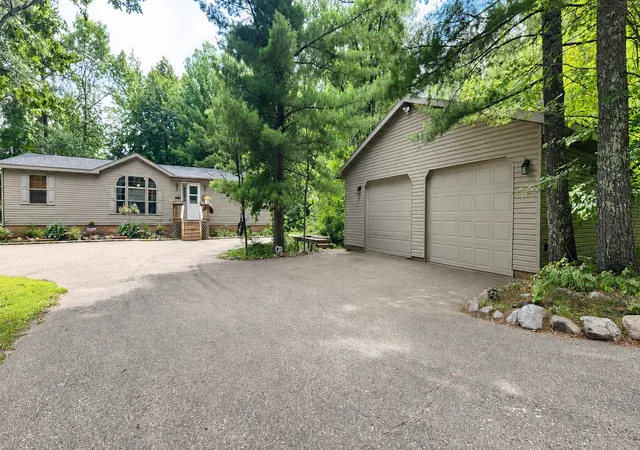 Photo 2 of Single family home for sale at 6438 Cougar Trl Nw, Walker, MN 56484 | MLS# 7132649 | Listing updated on 2026-09-10