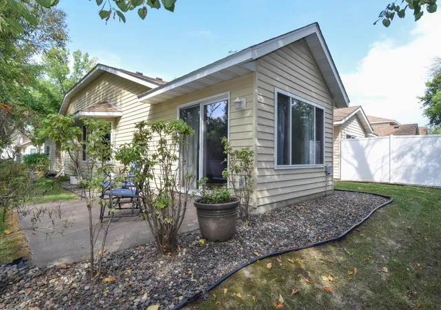 Photo 3 of Single family home for sale at 1010 18th Avenue Se, Forest Lake, MN 55025 | MLS# 7132677 | Listing updated on 2026-09-15